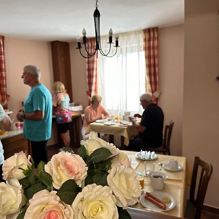 Penzion Moravský sommeliér Valtice Extérieur photo