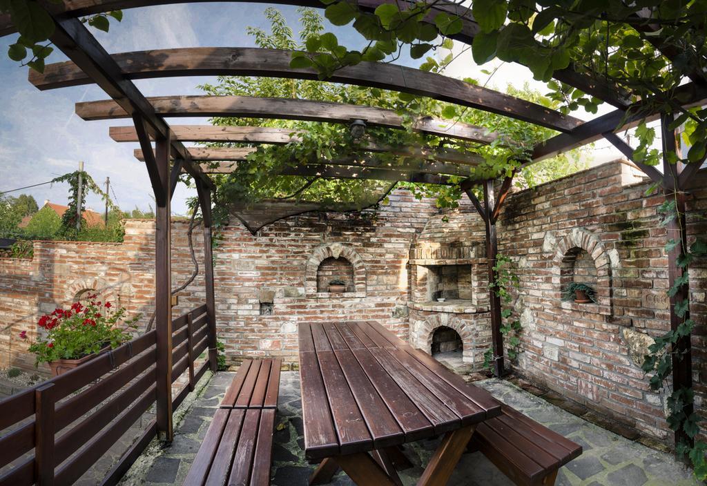 Penzion Moravský sommeliér Valtice Extérieur photo